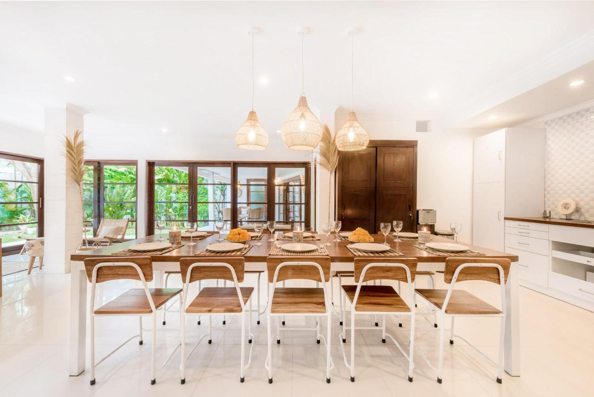 Aurora - Private 6 Bdr In Seminyak, Prime Location, Pool & Garden