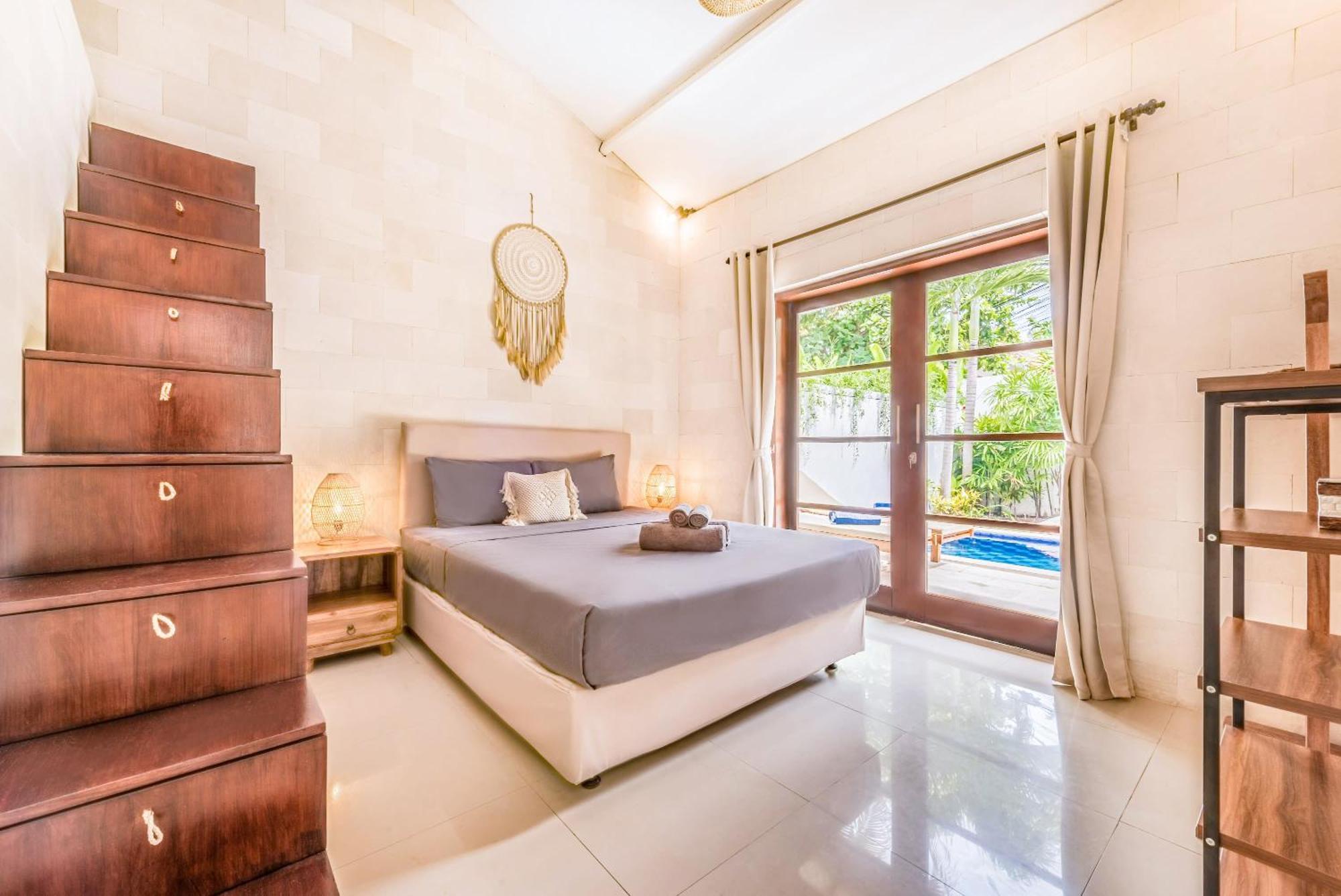 Aurora - Private 6 Bdr In Seminyak, Prime Location, Pool & Garden *