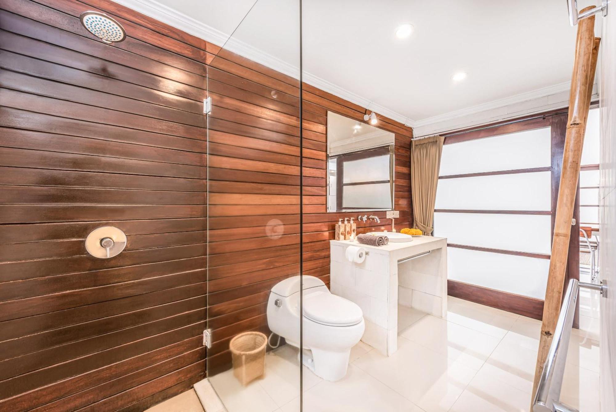 Villa Aurora - Private 6 Bdr In Seminyak, Prime Location, Pool & Garden