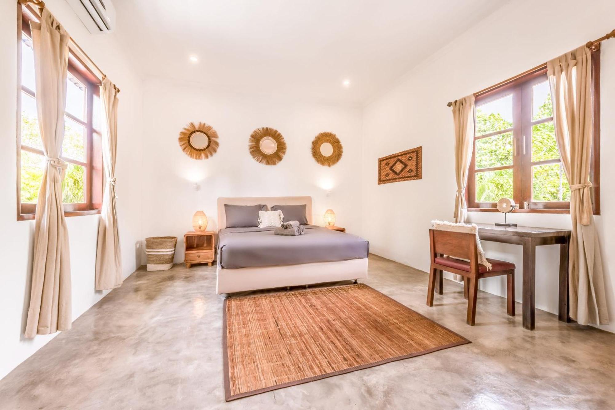 Aurora - Private 6 Bdr In Seminyak, Prime Location, Pool & Garden Villa *