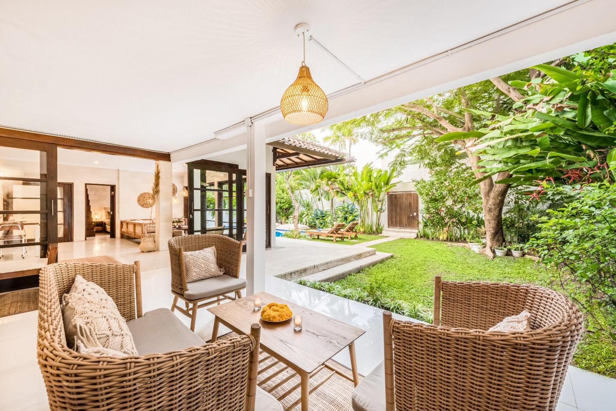 Villa Aurora - Private 6 Bdr In Seminyak, Prime Location, Pool & Garden *