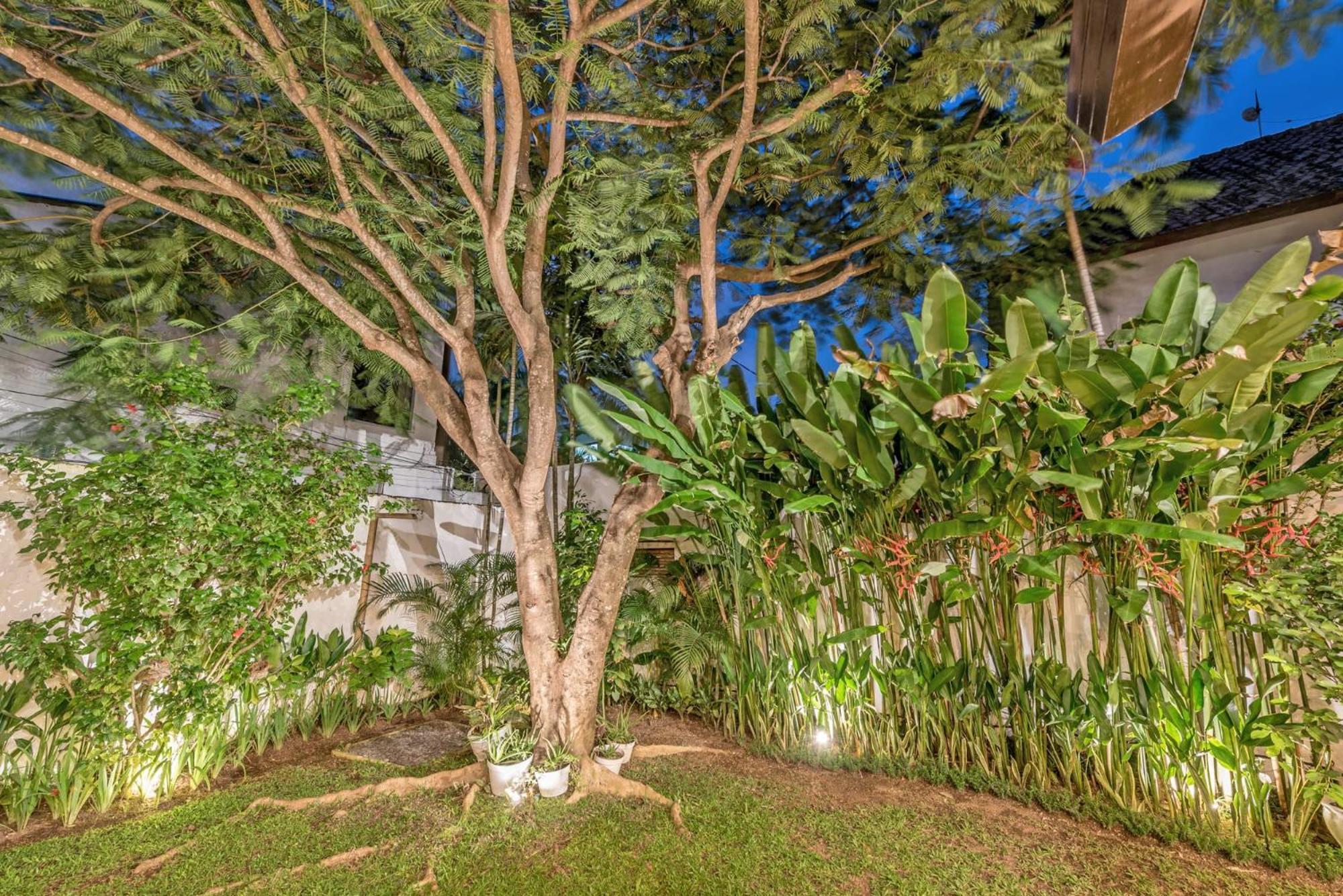 Aurora - Private 6 Bdr In Seminyak, Prime Location, Pool & Garden Seminyak (Bali)