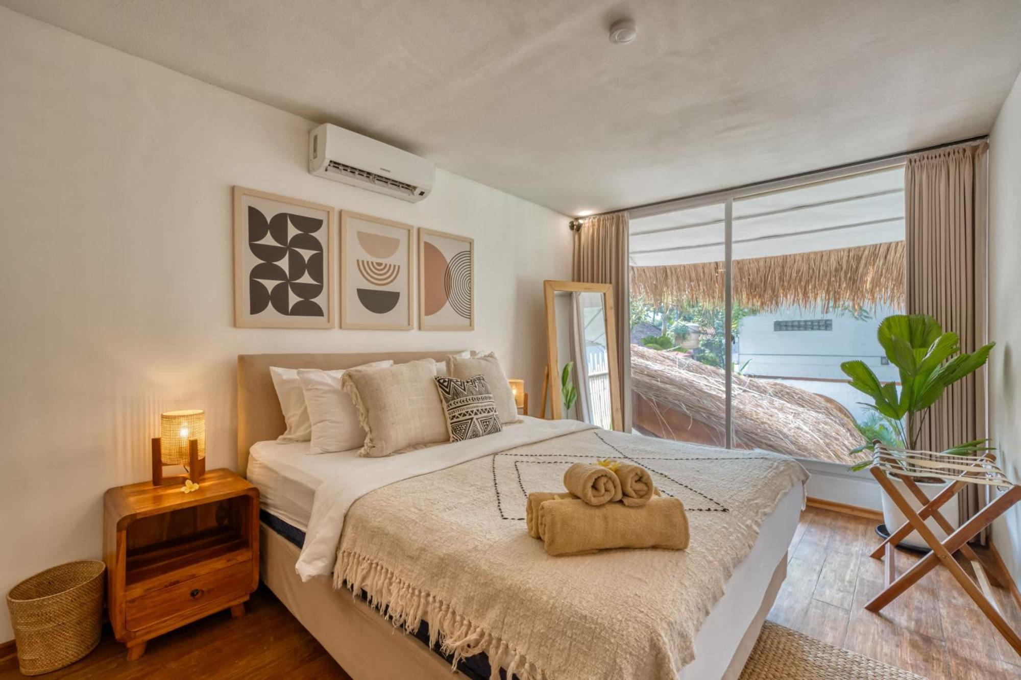 Villa Aurora - Private 6 Bdr In Seminyak, Prime Location, Pool & Garden