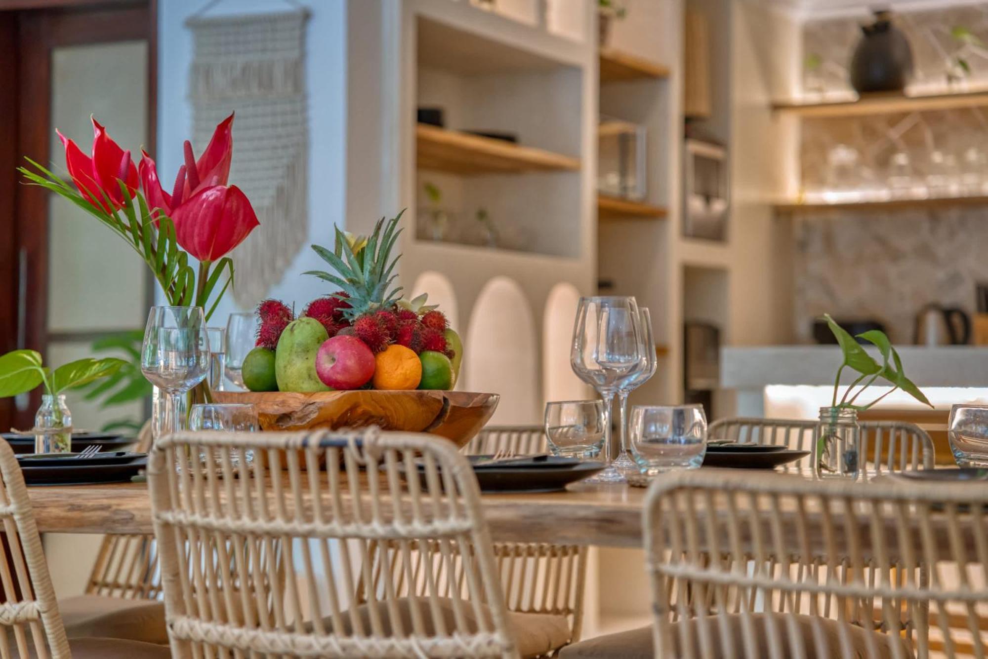 Aurora - Private 6 Bdr In Seminyak, Prime Location, Pool & Garden