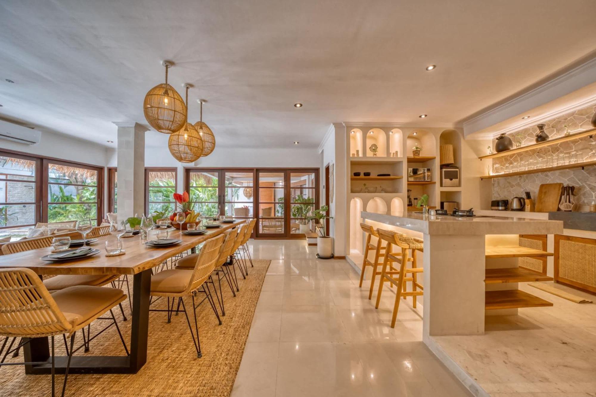 Villa Aurora - Private 6 Bdr In Seminyak, Prime Location, Pool & Garden