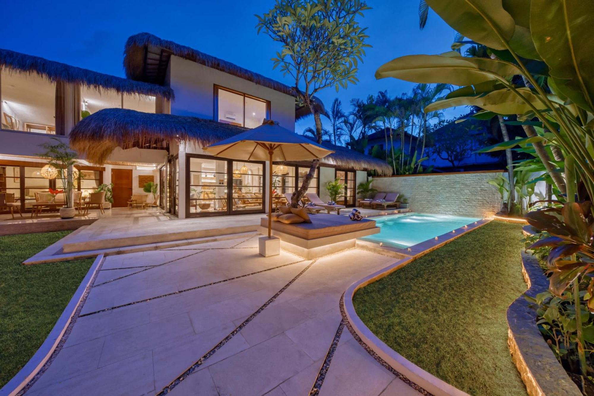 Villa Aurora - Private 6 Bdr In Seminyak, Prime Location, Pool & Garden Seminyak (Bali)