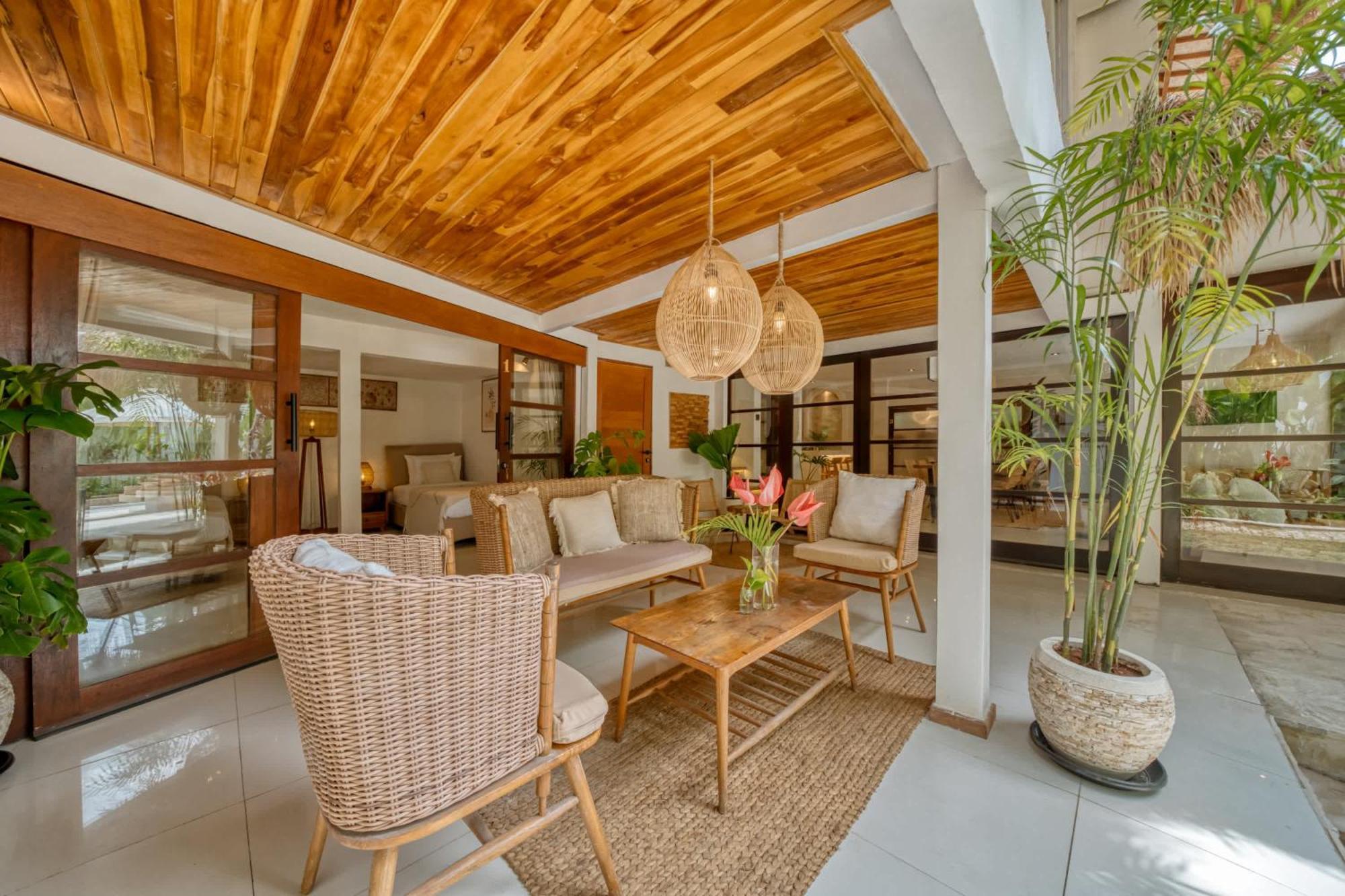 Aurora - Private 6 Bdr In Seminyak, Prime Location, Pool & Garden *