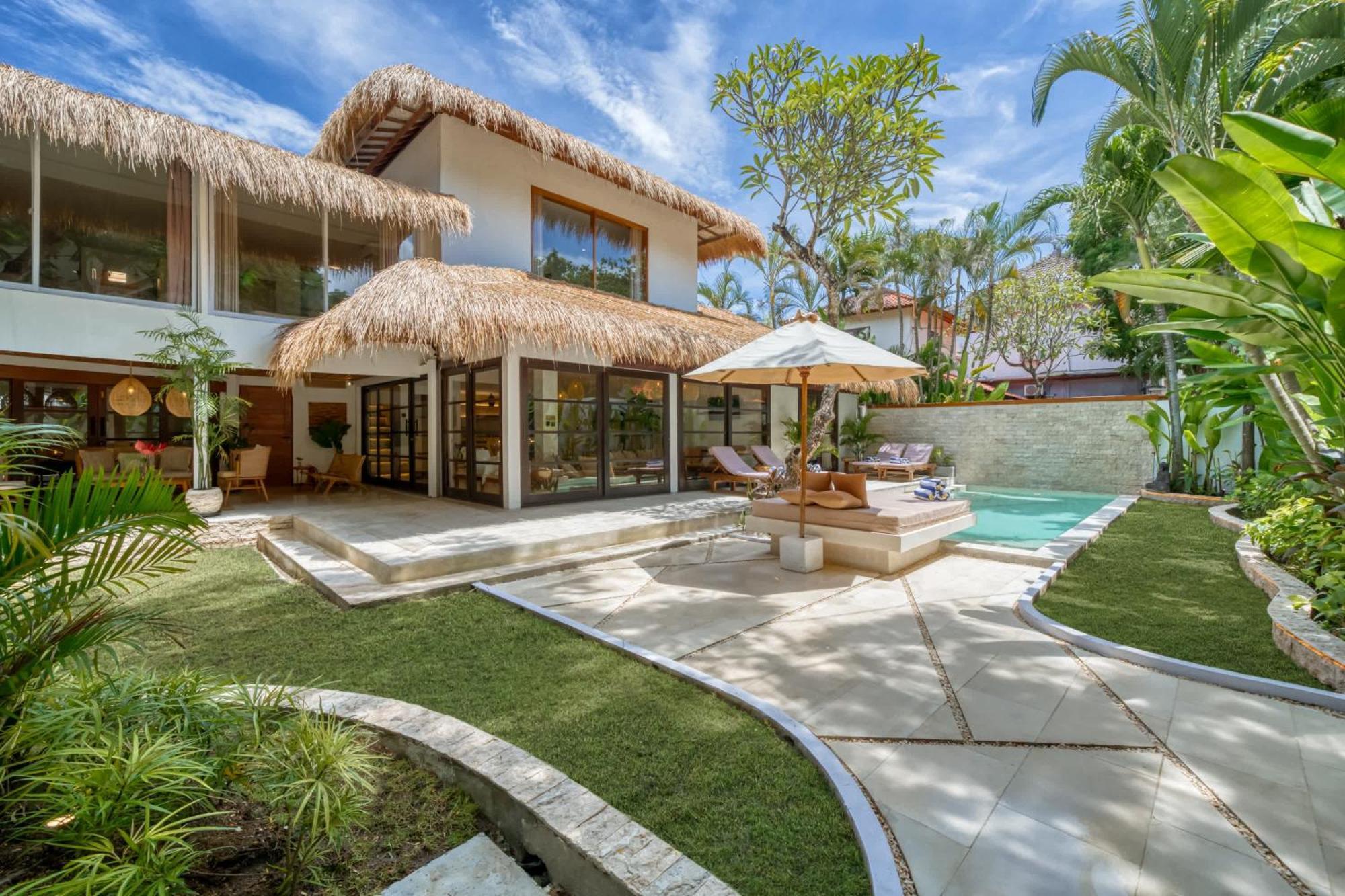 Villa Aurora - Private 6 Bdr In Seminyak, Prime Location, Pool & Garden