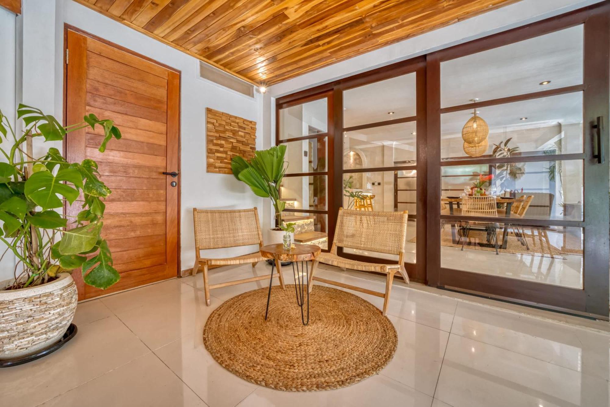 Aurora - Private 6 Bdr In Seminyak, Prime Location, Pool & Garden Villa *