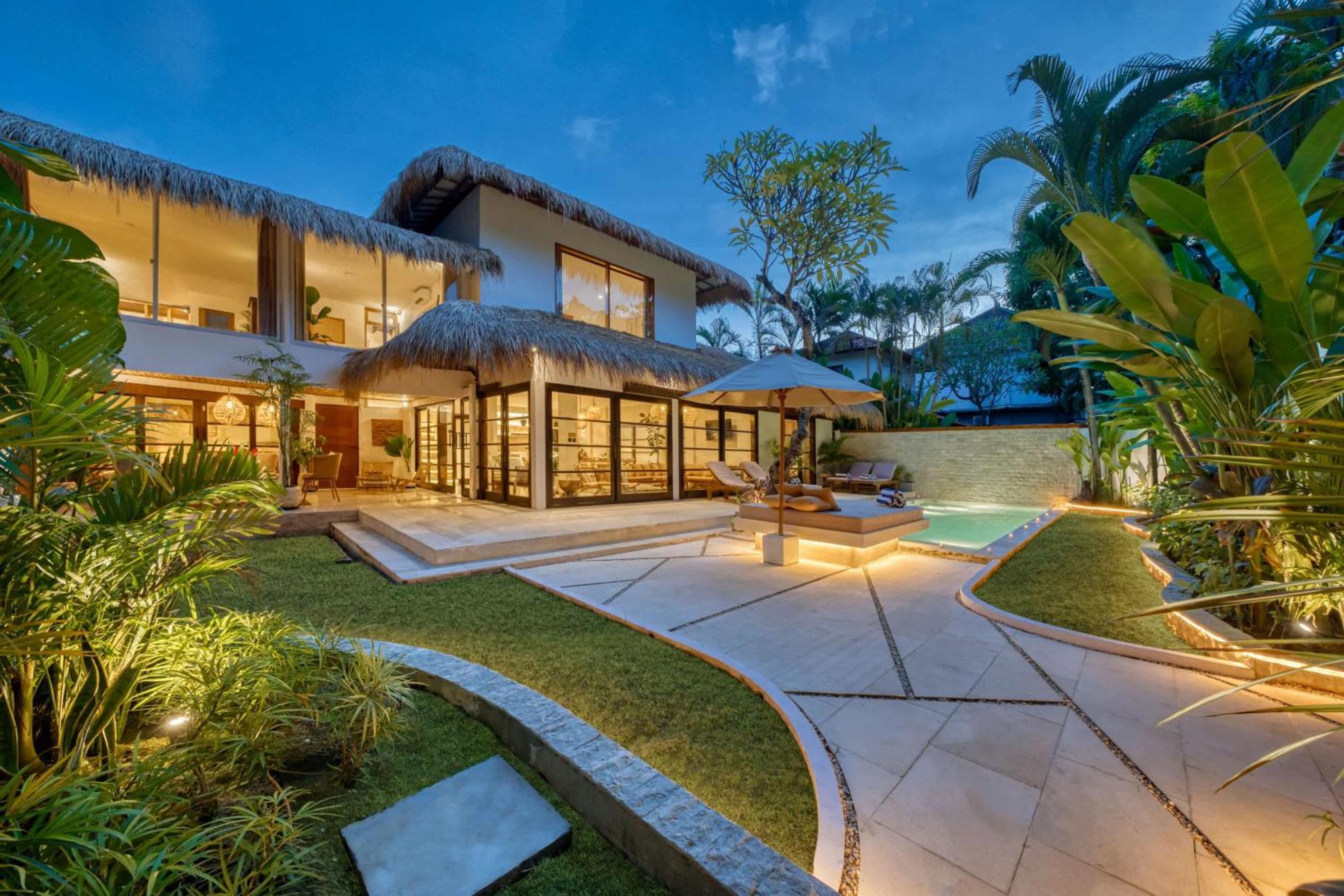 Aurora - Private 6 Bdr In Seminyak, Prime Location, Pool & Garden *